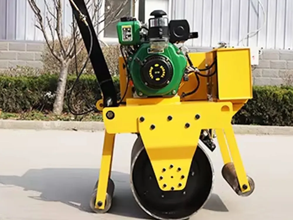 Rodillo vibratorio pequeño de una sola rueda de 5,5 kW, 420 kg y 25 kN de China