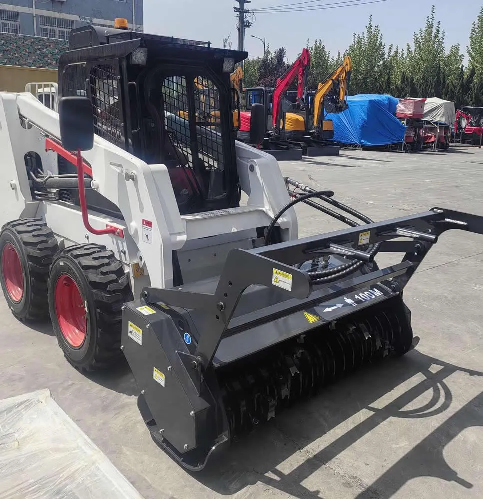Accesorio de Corte de Césped Forestal para Minicargadora de Dirección Deslizante de China