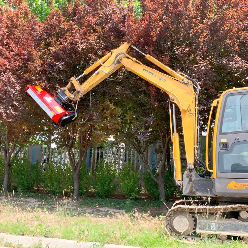 Accesorios de corte para excavadoras: para cortar césped, segar y cortar ramas