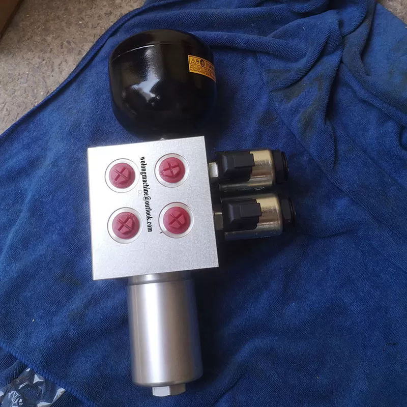 Grupo de válvulas piloto de excavadora y válvula proporcional solenoide J225-44A-012000