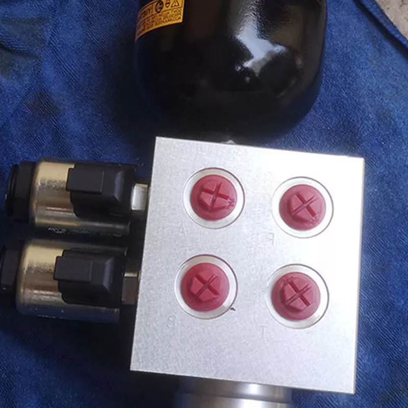 Grupo de válvulas piloto de excavadora y válvula proporcional solenoide J225-44A-012000