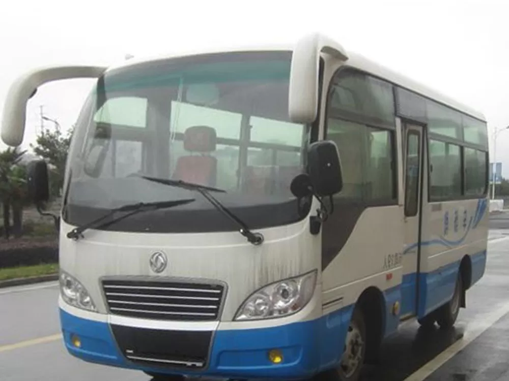 Vehículo de entrenamiento Dongfeng Chaolong EQ5060XLHTV (diésel National V, 10-19 plazas)