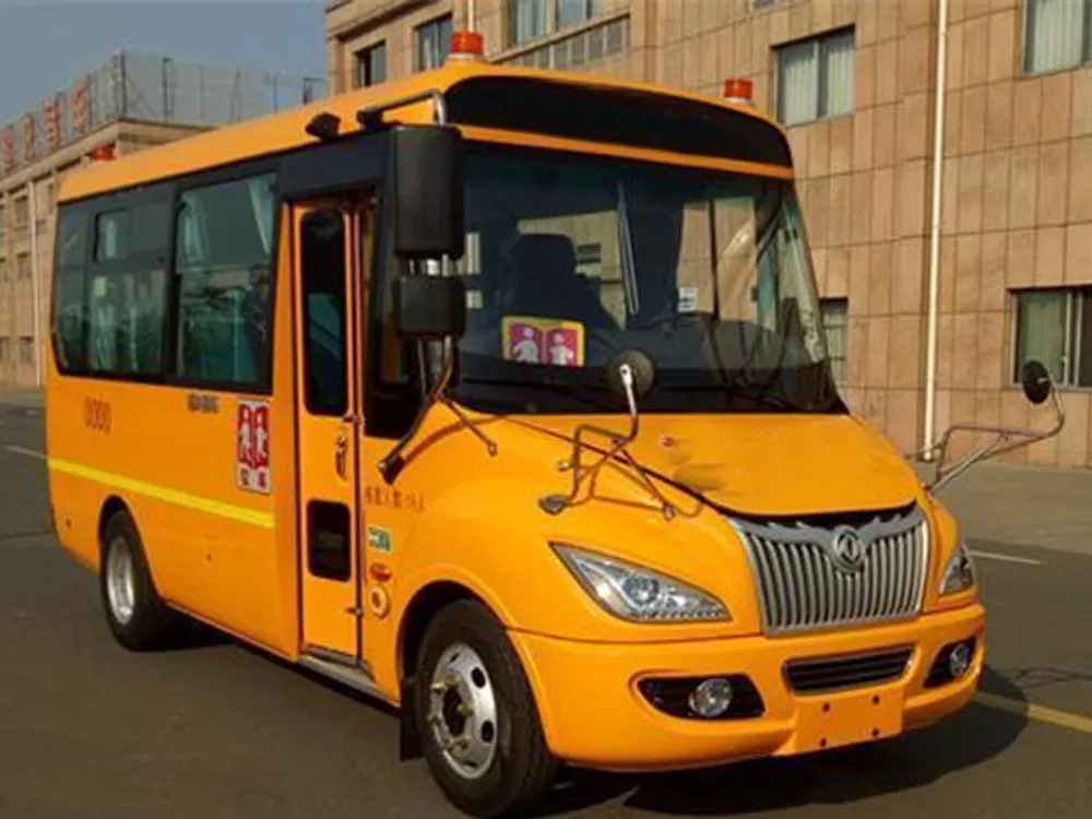 Dongfeng Chaolong EQ6580ST6D1 elementary school bus (diesel National VI emission standard, 10-19 seats)