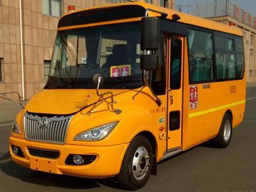 Dongfeng Chaolong EQ6580ST6D1 elementary school bus (diesel National VI emission standard, 10-19 seats)