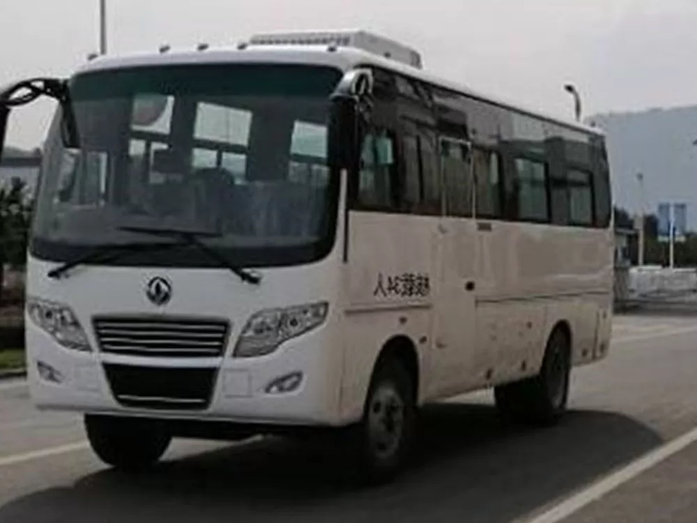 Dongfeng Chaolong EQ6860ZTV bus (diesel National V emission standard, 24-34 seats)