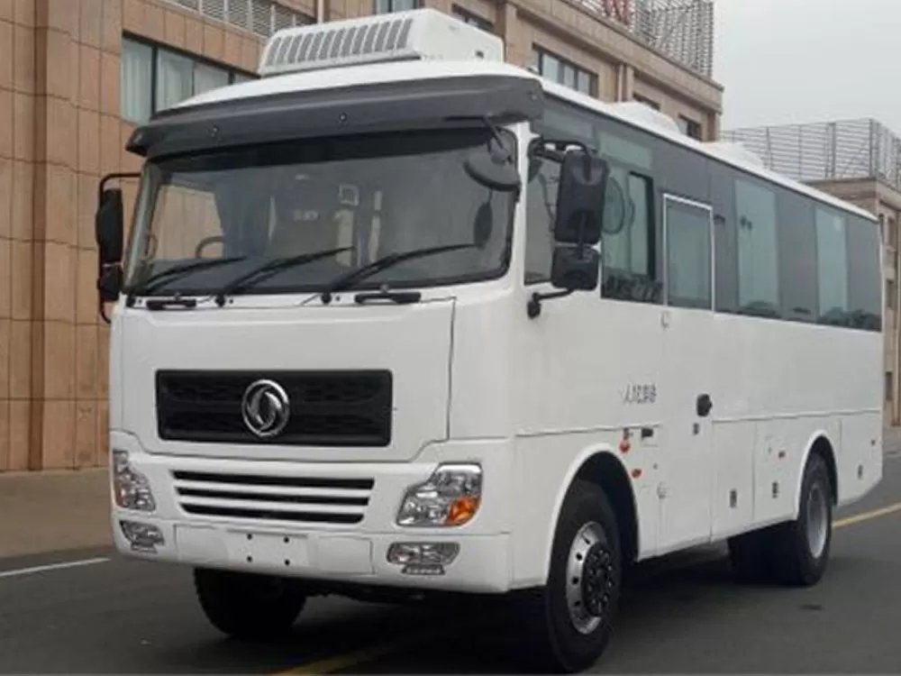 Dongfeng Chaolong EQ6738LT6D bus (diesel National VI standard, 24-31 seats)