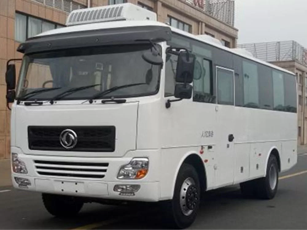 Dongfeng Chaolong EQ6738LT6D bus (diesel National VI standard, 24-31 seats)