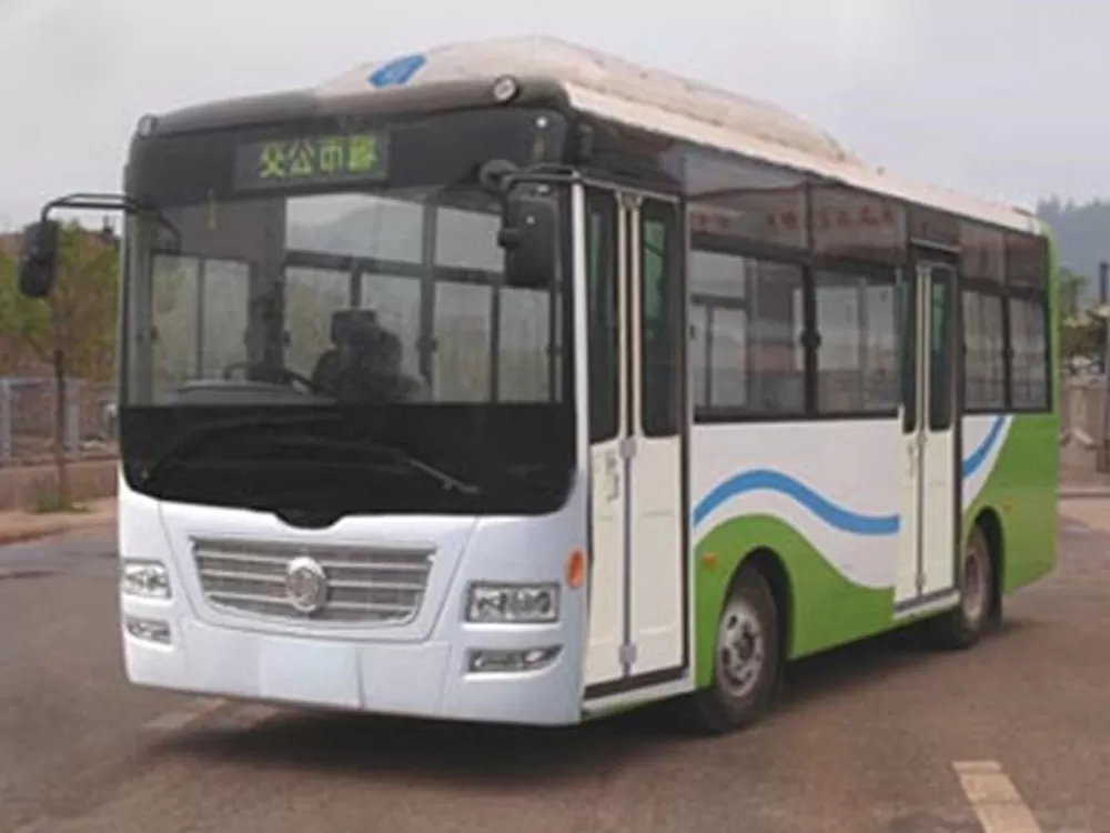Dongfeng Chaolong EQ6730PCN50 bus (natural gas National V emission standard, 19-31 seats)