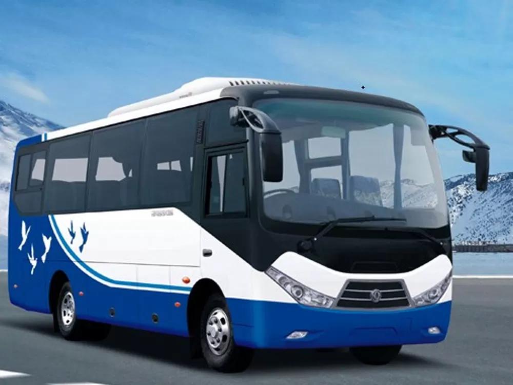 Dongfeng Chaolong EQ6770LTN bus (natural gas National V emission standard, 24-31 seats)
