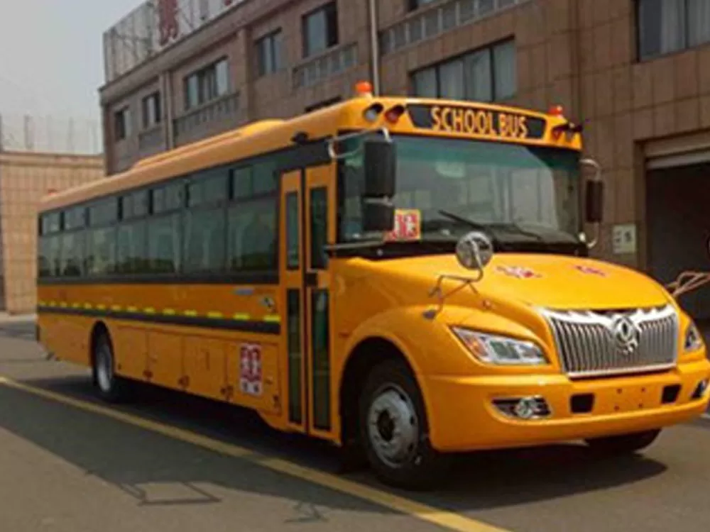 Dongfeng Chaolong EQ6110ST6D school bus for primary and secondary school students (diesel National VI emission standard, 24-56 seats)