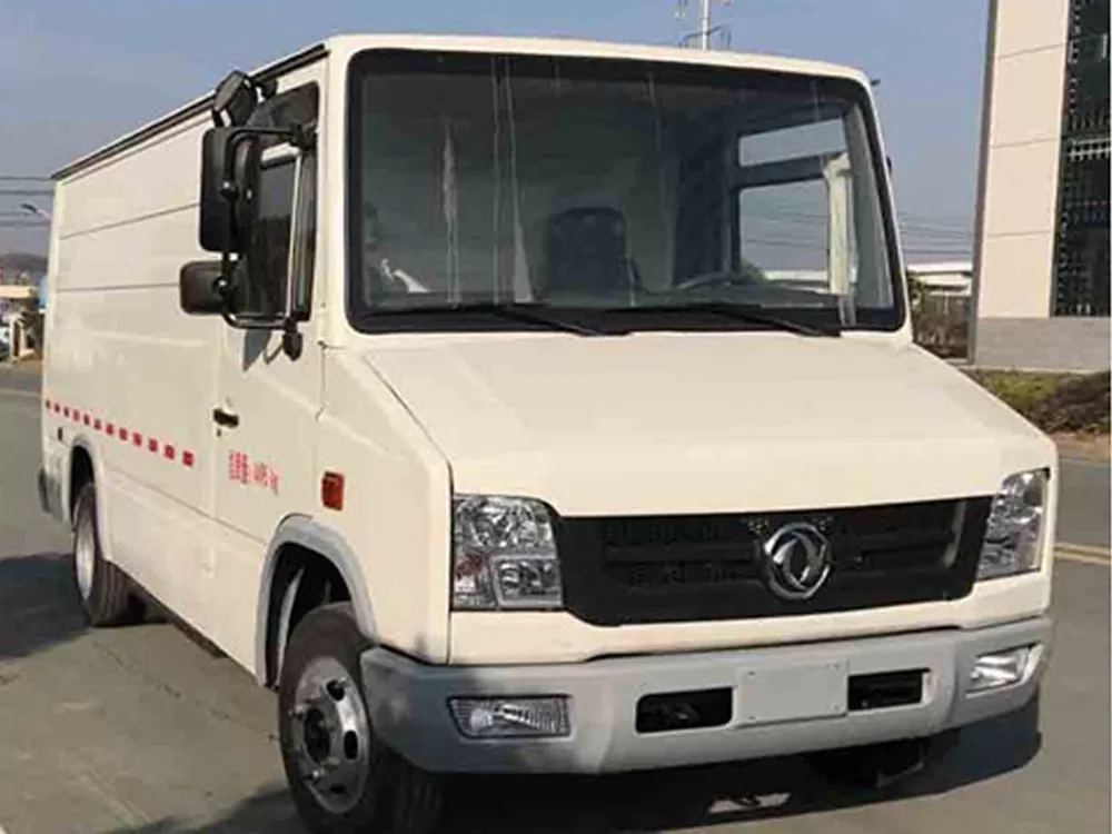Dongfeng Chaolong EQ5041XXYTBEV van (pure electric 2-3 seater)
