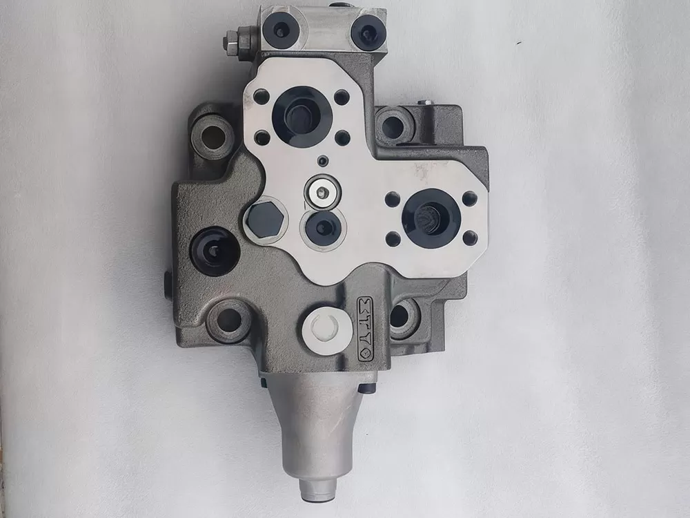 Main control valves 723-40-71310 and 723-40-71810 are suitable for excavators PC240, PC290, and PC360-7.