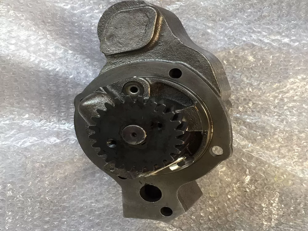 Bomba de aceite NT855 para bulldozer SHANTUI SD22/SD32 3042378
