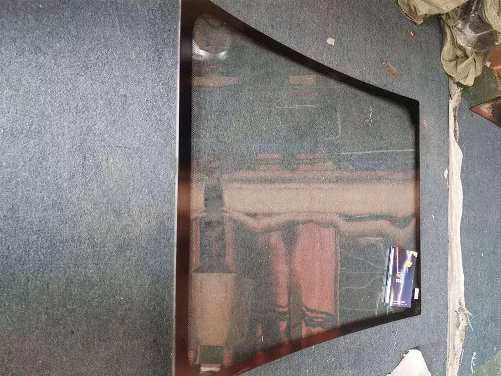 Excavator DX225 cab front upper glass K1033880, front lower glass 9030074 903-0074