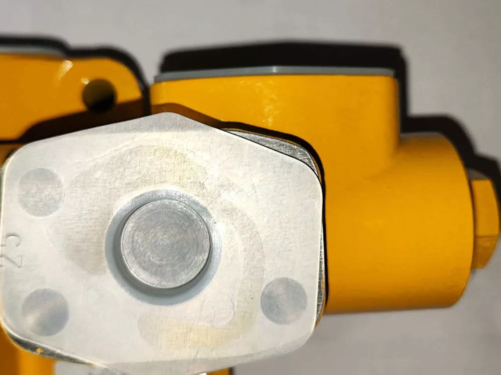 Original priority unloading valve, part number 1434-76-04000, PDV25 model, best quality in stock.