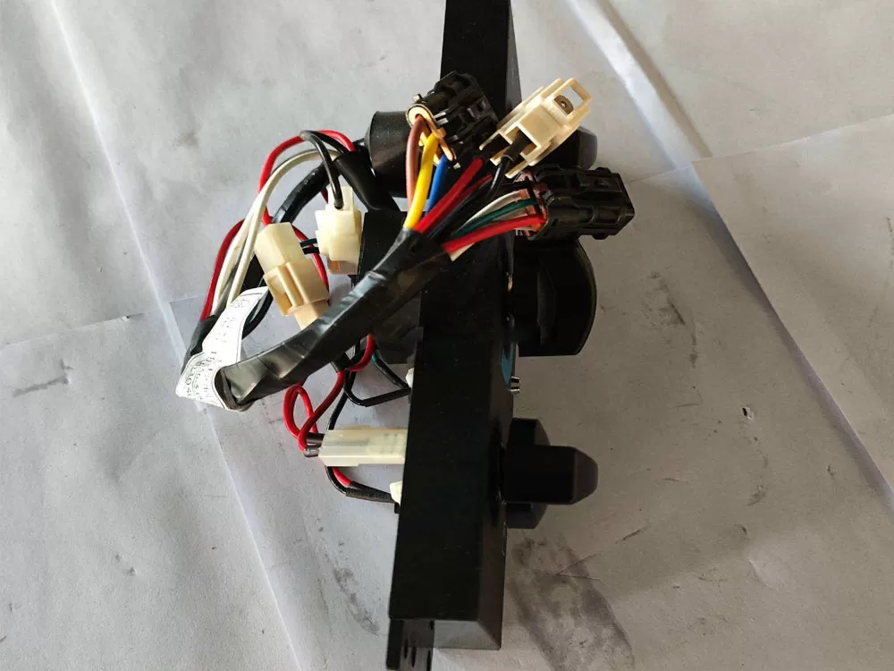 Original control panel 1457-58C-08000 GK26-50A-70-40 1457-58-08000 GK56-5.0C2-50 is suitable for construction machinery.