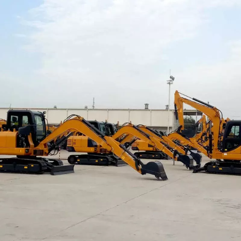 Excavadora de madera con cuchara XE135F de 13,5 toneladas y raíles extra anchos de 960 mm.