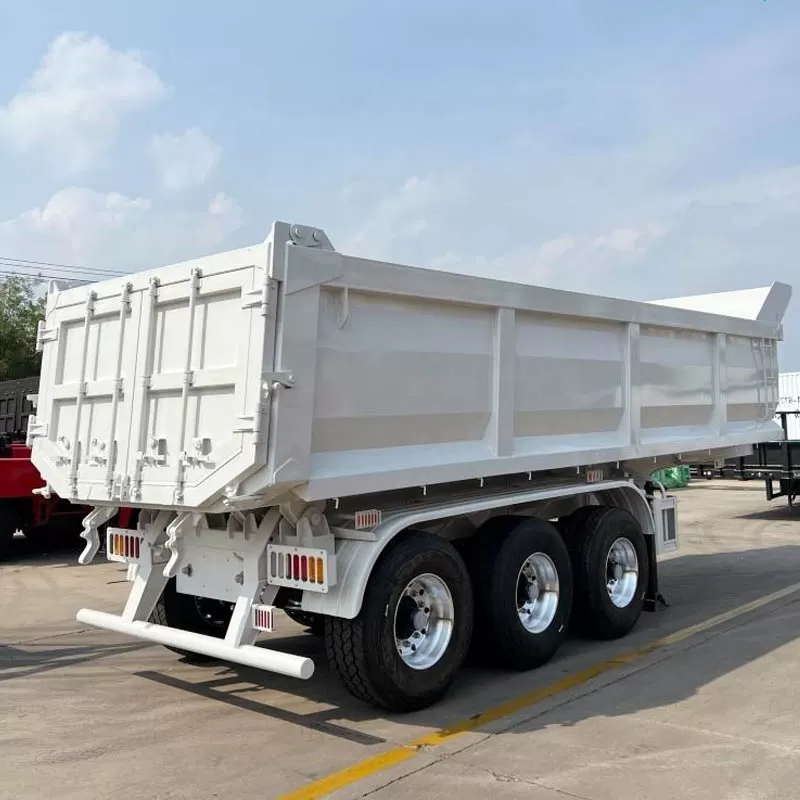 Semirremolque agrícola de 3 ejes de 30 a 60 toneladas con volquete hidráulico para pellets de acero