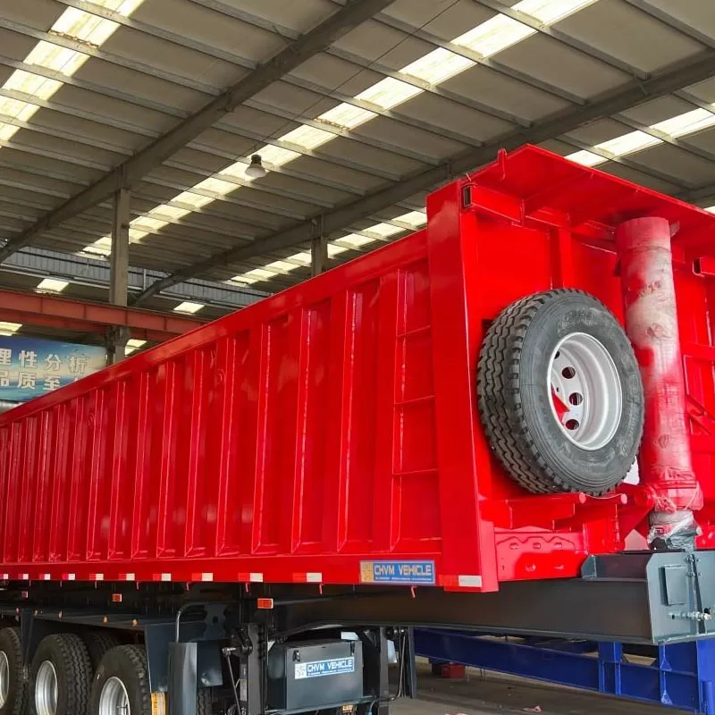 Semirremolque volquete de 80 toneladas y 35 m³, completamente nuevo, con remolque autovolquete trasero.