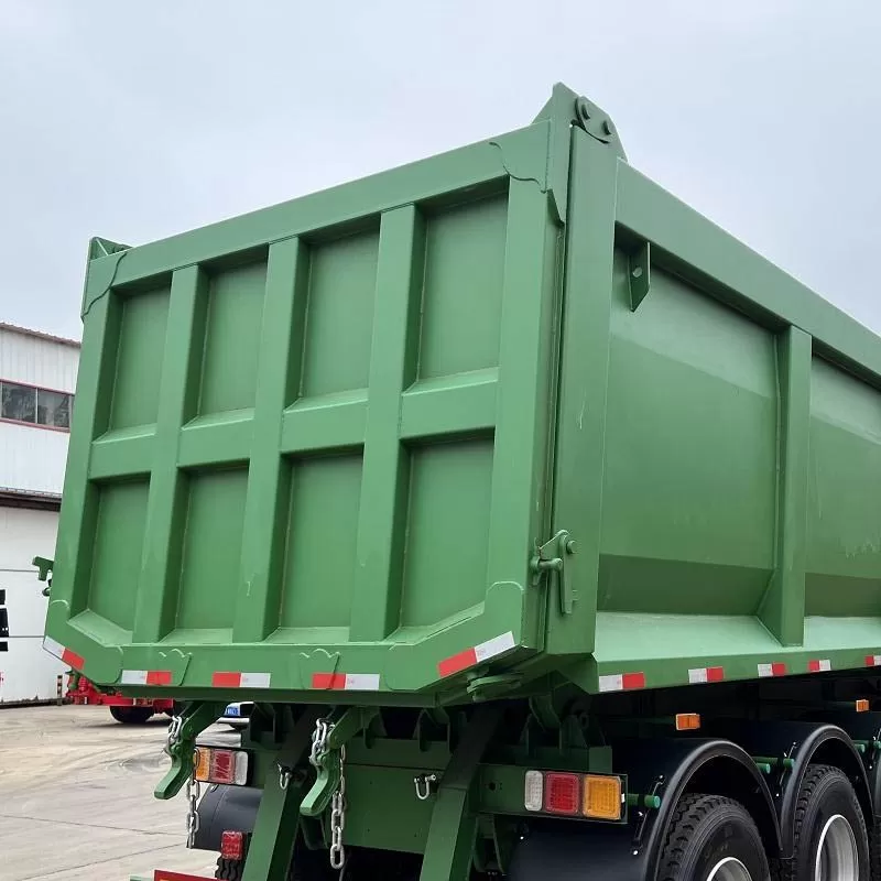 Se encuentran a la venta semirremolques volcadores en forma de U de 4 ejes de alta calidad (60, 70 y 80 toneladas) para arena y grava.