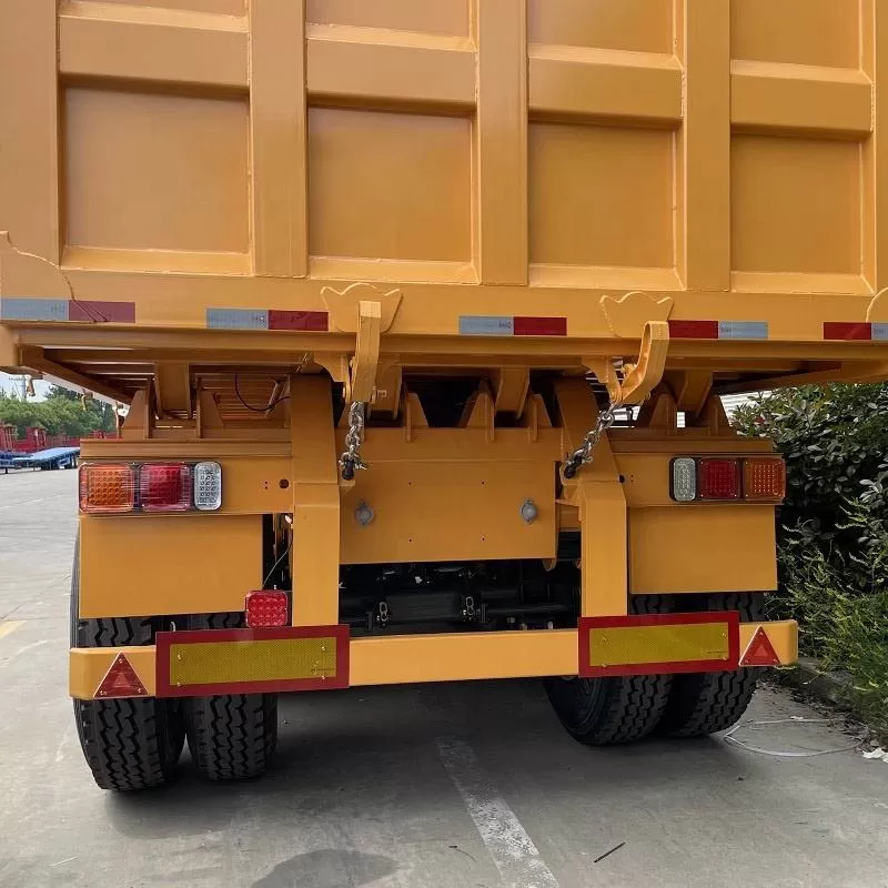 Factory supplies 60-80 ton rear-tipping 3-axle dump semi-trailers and 4-axle dump truck trailers.