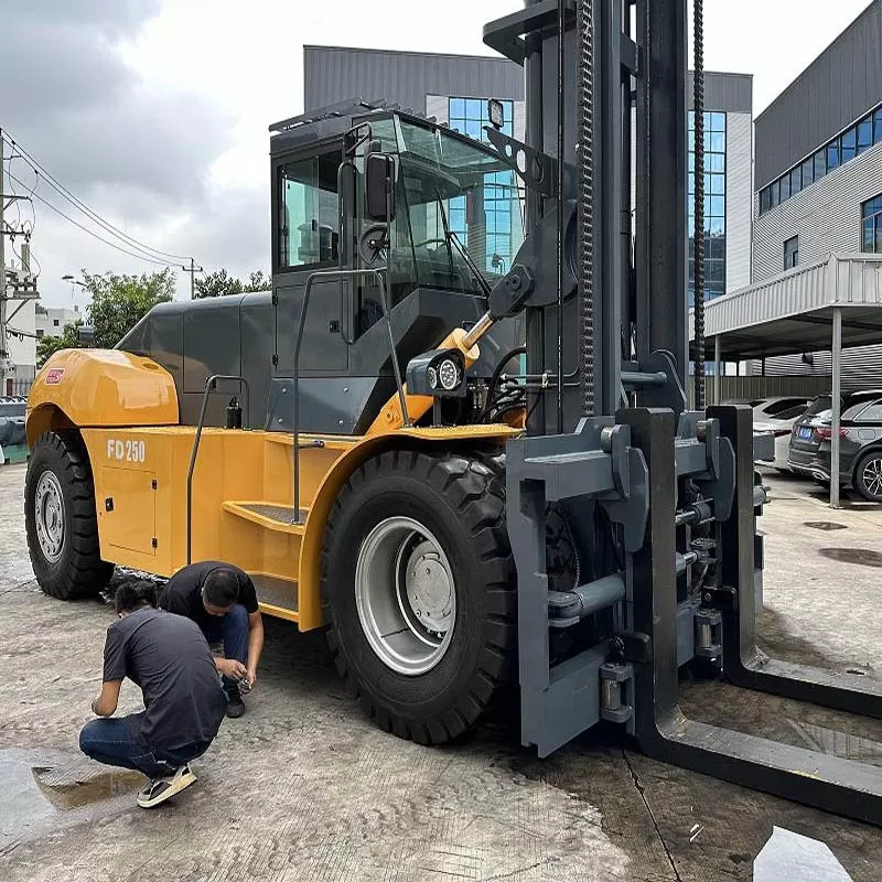 Chinese Forklift Manufacturer 25-ton 30-ton 16-ton Forklift 1370mm Fork Length Forklift 15-ton