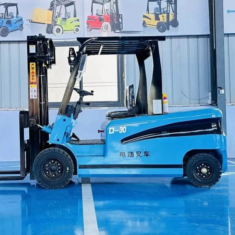 Four-wheel electric forklift, 3-ton and 3.5-ton models, for sale.