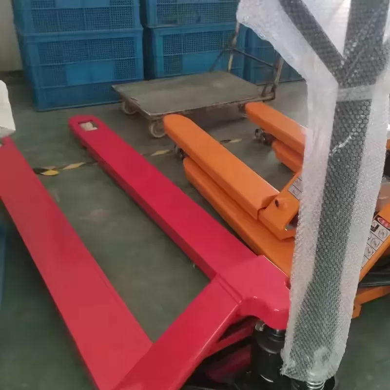 Carretilla hidr&aacute;ulica manual de China con ruedas de nailon de 1,5 a 2,5 a 2500 kg, transpaleta elevadora