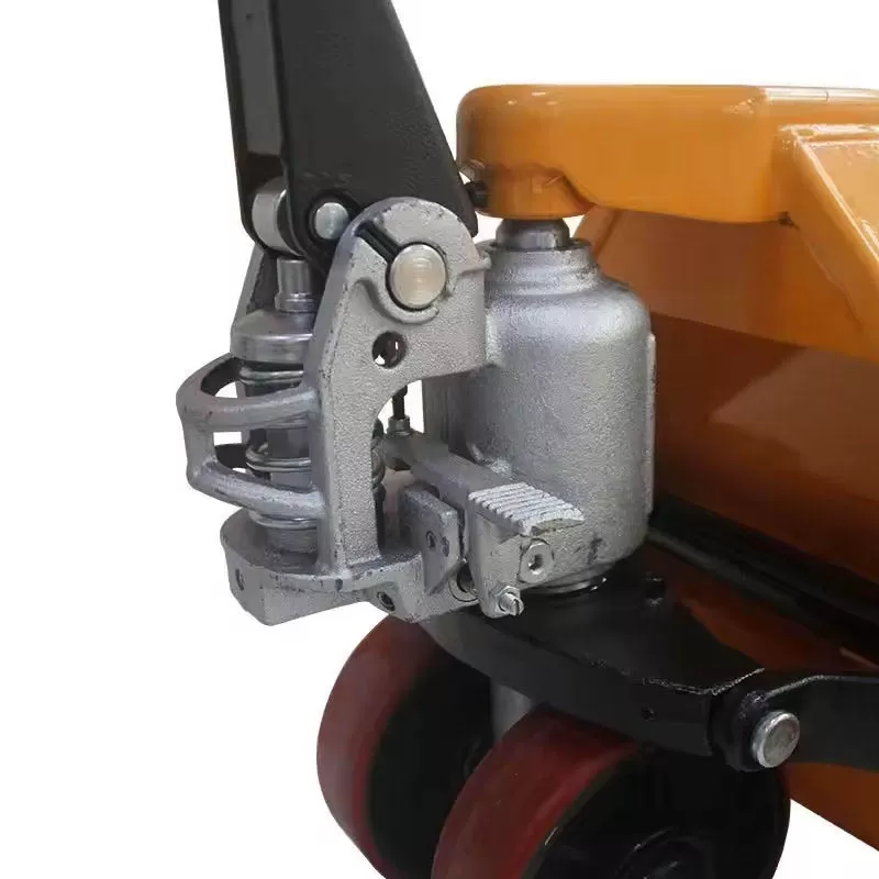 Carretilla hidr&aacute;ulica manual de China con ruedas de nailon de 1,5 a 2,5 a 2500 kg, transpaleta elevadora