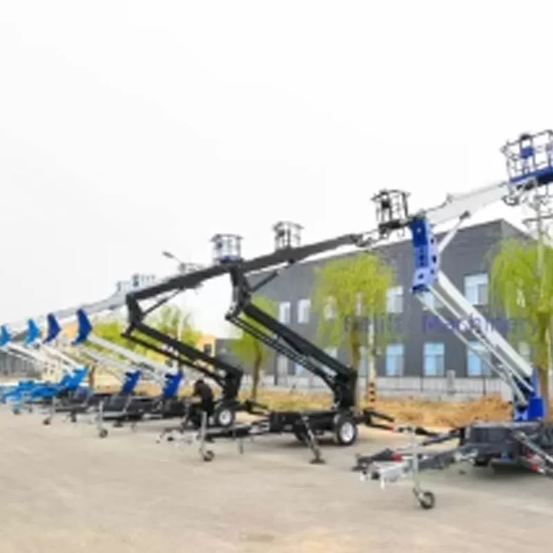 New type of aerial work platform, tracked boom lift, tracked cherry picker.