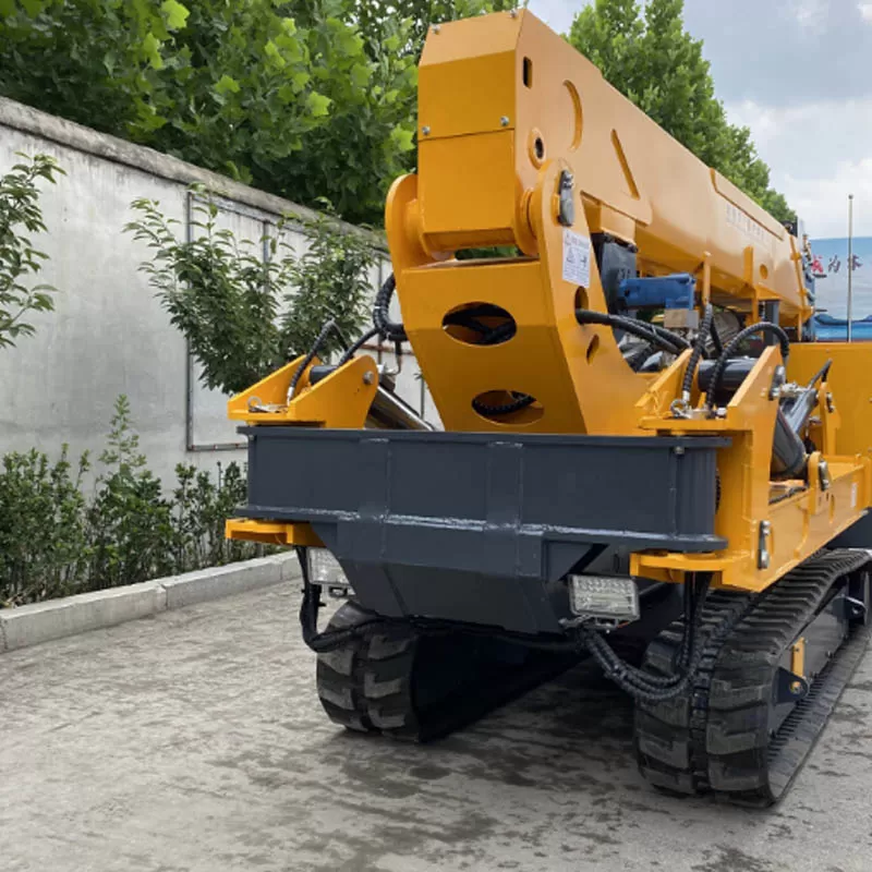 New 5-ton portable spider crane with mini crawler tracks for construction and manufacturing, featuring a powerful engine and gear motor.