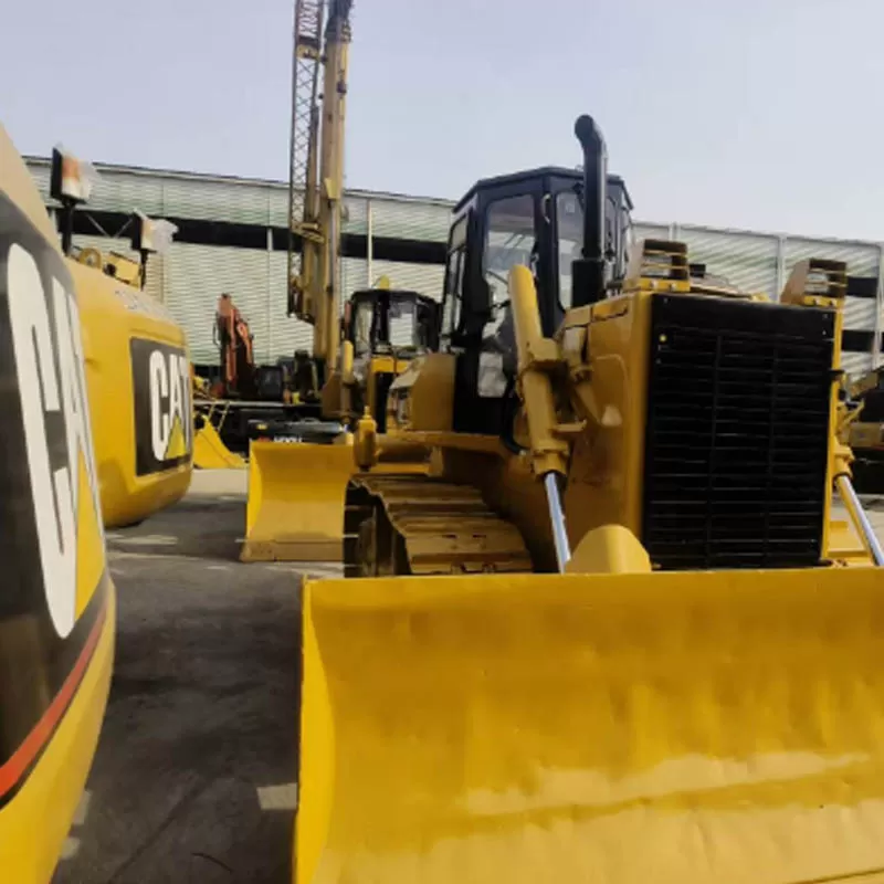 High-quality used Caterpillar D6G2 bulldozers for sale &ndash; ideal for large-scale mechanical engineering projects.