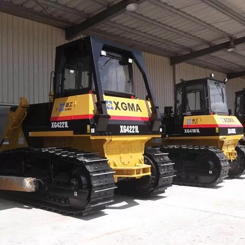 Tracked bulldozer XGMA XG4221L 220 hp with soil splitter