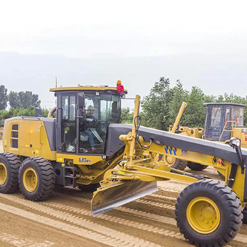 توفر الشركة المصنعة جرافة تسوية الطرق GR3003 بقوة 300 حصان بأسعار معقولة.