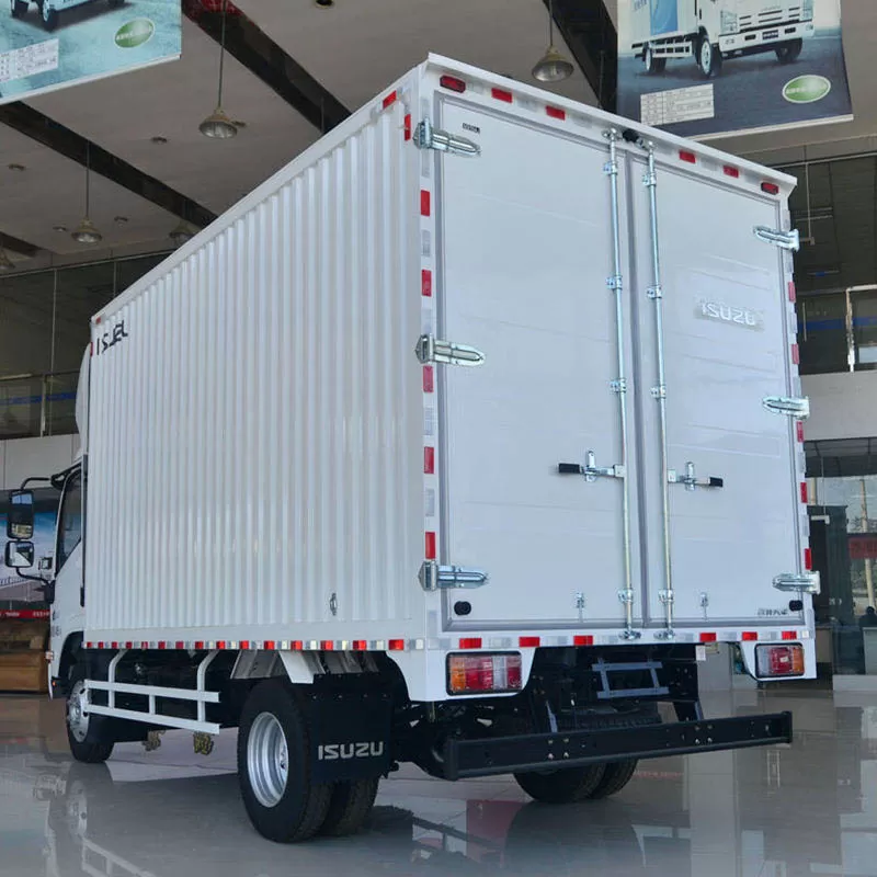 New Euro 6 light truck, 8-10 ton payload, quick-shift manual transmission, 4K diesel engine, left-hand turn.