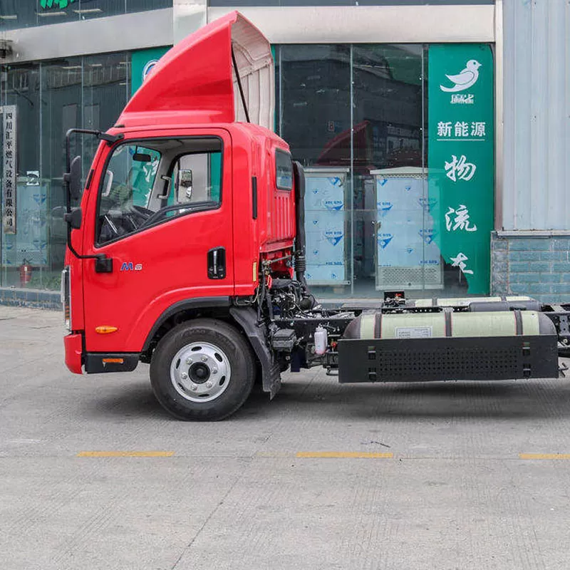 Chasis de cami&oacute;n de carga peque&ntilde;o, motor de gasolina, 150 caballos de fuerza, tanque de gasolina, gran autonom&iacute;a, norma de emisiones Euro VI.