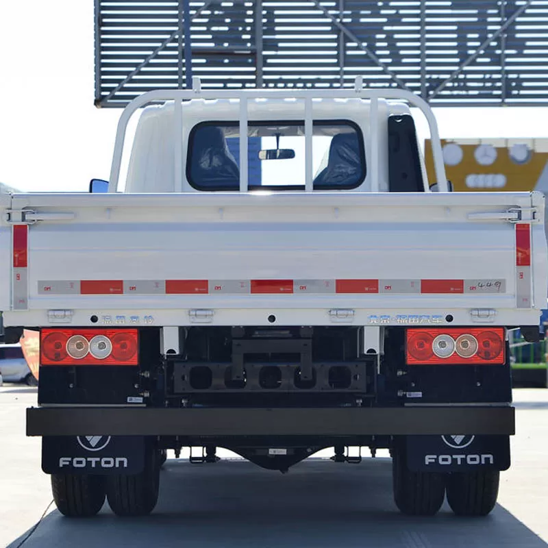 Cami&oacute;n ligero Foton Aoling M-Card de 122 hp y 3,94 m con cabina extendida