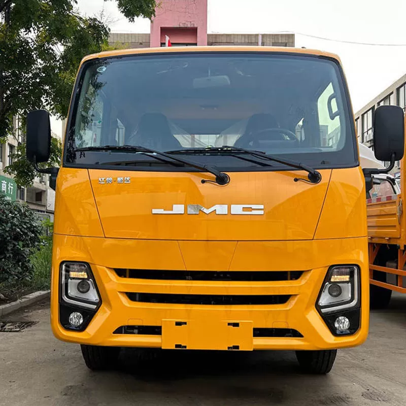 Cami&oacute;n ligero de plataforma doble, Jiangling, di&eacute;sel de 2,5 l, 136 CV, Wanyang, 5 velocidades, 3,2 m