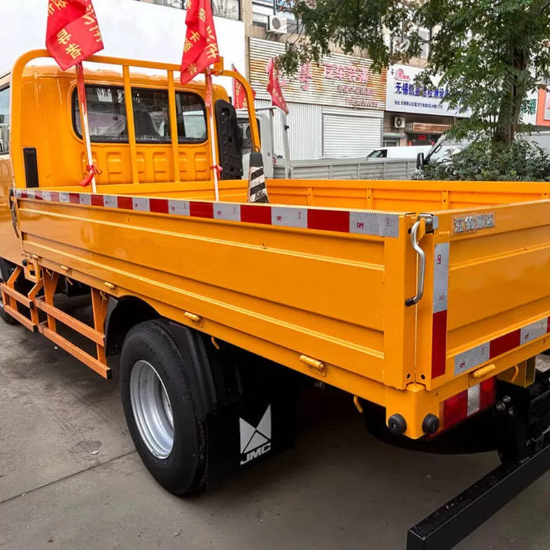 Cami&oacute;n ligero de plataforma doble, Jiangling, di&eacute;sel de 2,5 l, 136 CV, Wanyang, 5 velocidades, 3,2 m