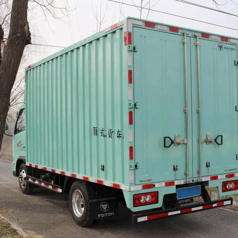 Foton Aumark M 4L manual transmission truck, new 4x2 drive, 4-ton loading capacity, diesel enclosed van.