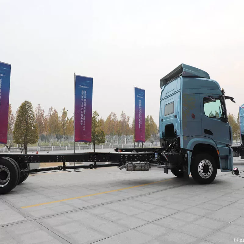 New Shaanxi Automobile M6000 4X2 Freight Truck Chassis Flagship Edition 320hp Weichai