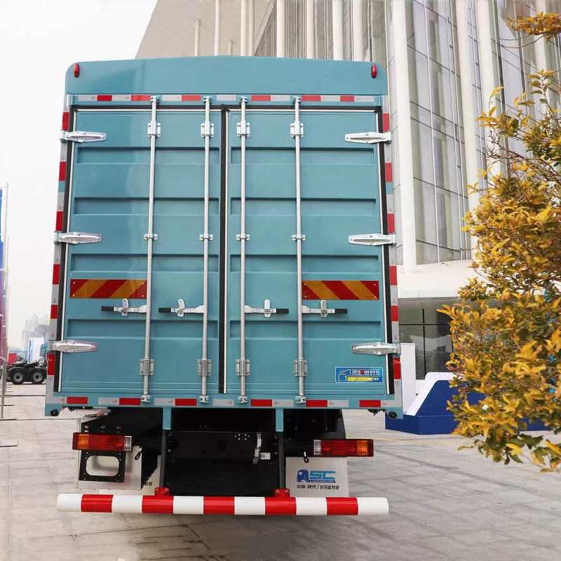 New Shaanxi Automobile G6000C Heavy-Duty Guardrail Transport Truck with 600 Horsepower Cummins Engine