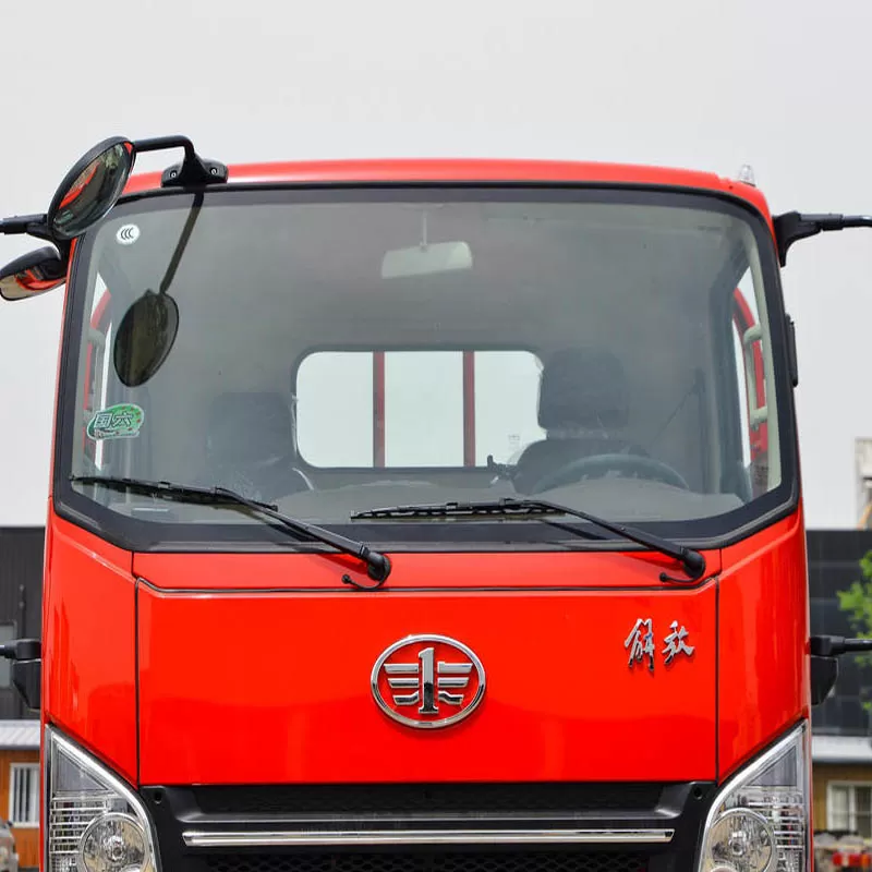 150 horsepower, 4.2-meter single-row flat-head light truck