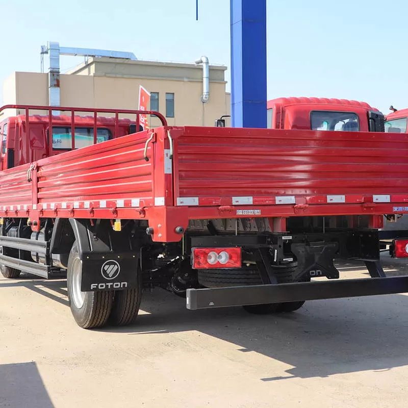 Foton Aumark S3, 220 horsepower, fast gearbox, 5.25-meter wheelbase, dual cab.