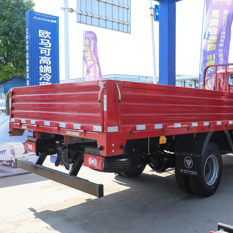 Foton Aumark S3, 220 horsepower, fast gearbox, 5.25-meter wheelbase, dual cab.