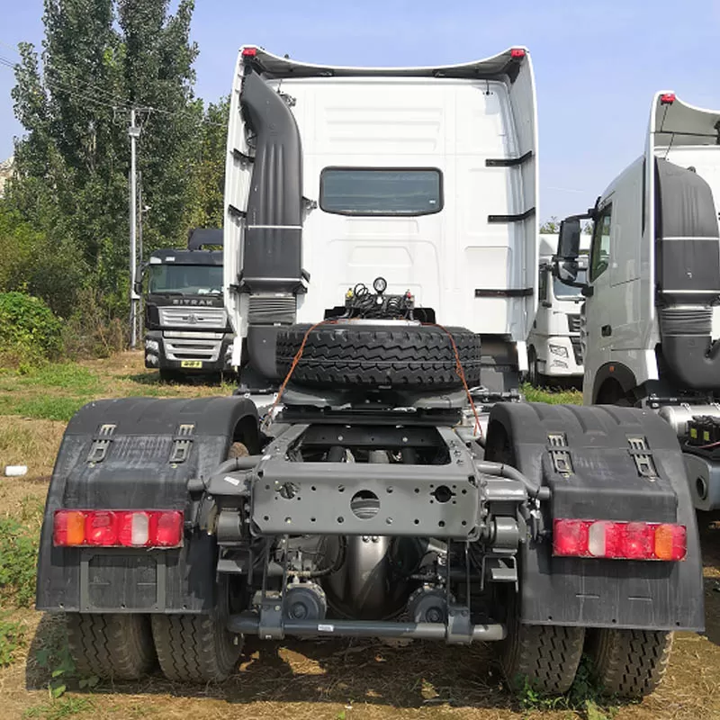 Brand new 18-ton Euro 2 diesel HOWO 4x2 tractor truck, left-hand drive, air suspension.