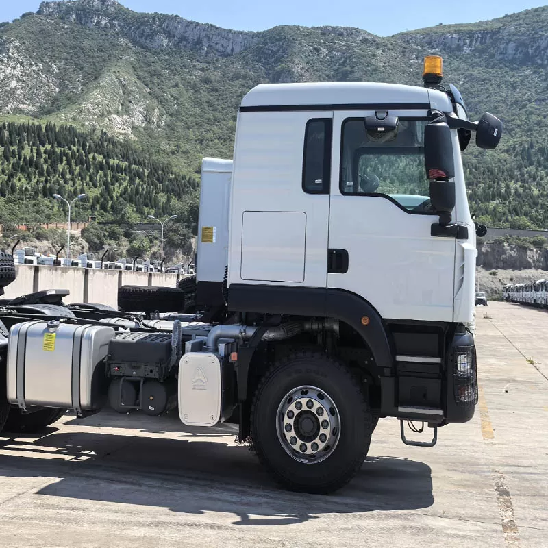 10-wheel Sinotruk Howo TX tractor unit