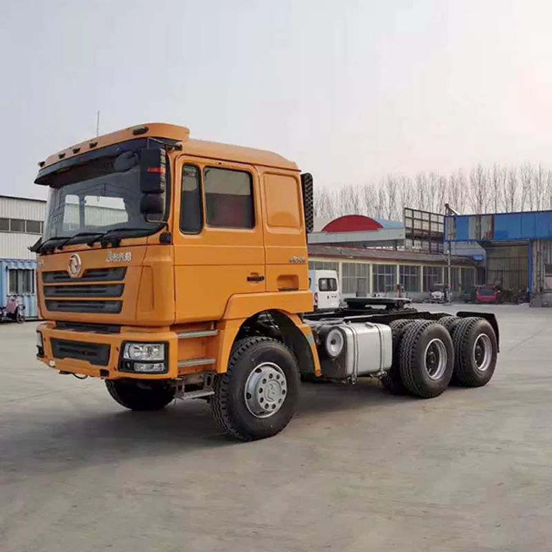 Cami&oacute;n tractor Shaanxi Automobile 6x4 F3000 de 380 caballos de fuerza.