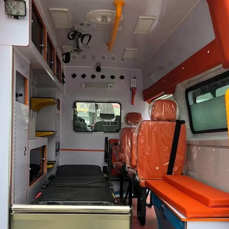Dongfeng Medical ICU Ambulance (New Condition) &mdash; Diesel-Powered, Designed for Hospital Emergency Services