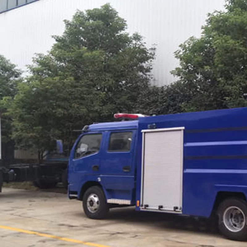 Dongfeng DFAC Fire Truck: 3,400-Liter Water / 600-Liter Foam Tanker
